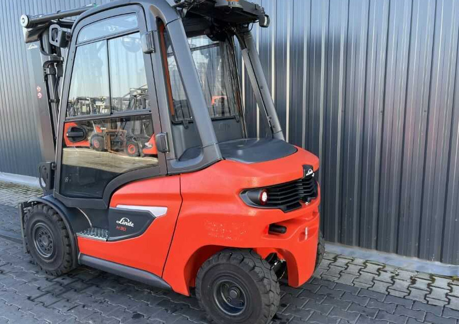 Linde H30D-01 - Empilhadeira a diesel: foto 3 Linde H30D-01 - Empilhadeira a diesel: foto 3