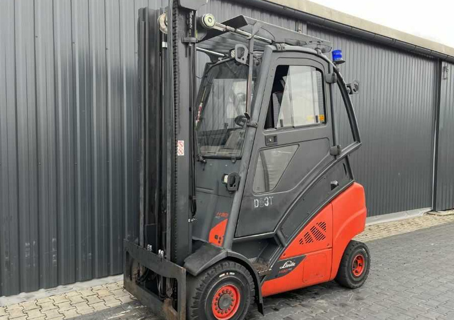 Linde H30D-02 - Empilhadeira a diesel: foto 1 Linde H30D-02 - Empilhadeira a diesel: foto 1