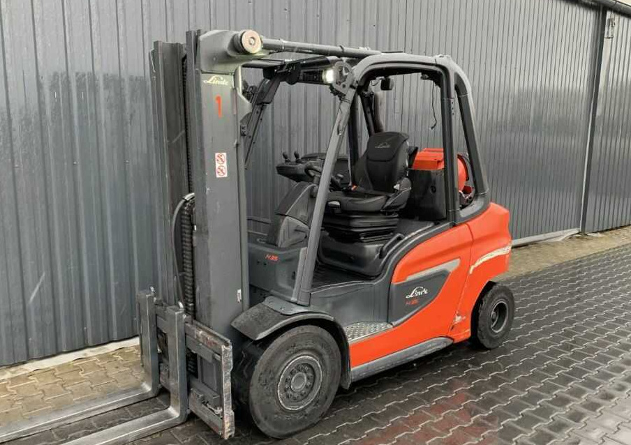 Linde H35T-01 - Empilhadeira a gás: foto 1 Linde H35T-01 - Empilhadeira a gás: foto 1