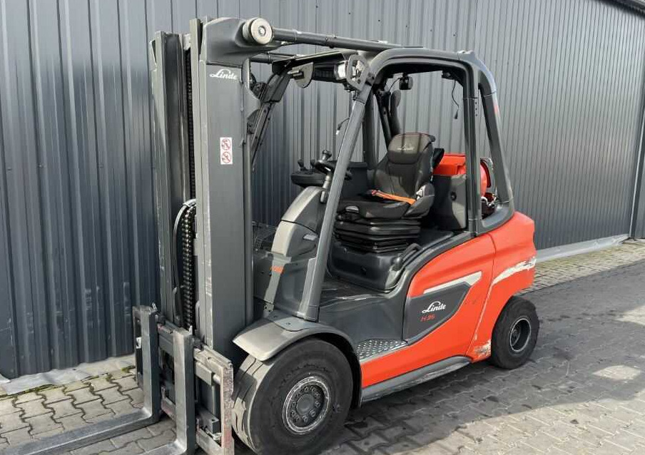 Linde H35T-01 - Empilhadeira a gás: foto 1 Linde H35T-01 - Empilhadeira a gás: foto 1