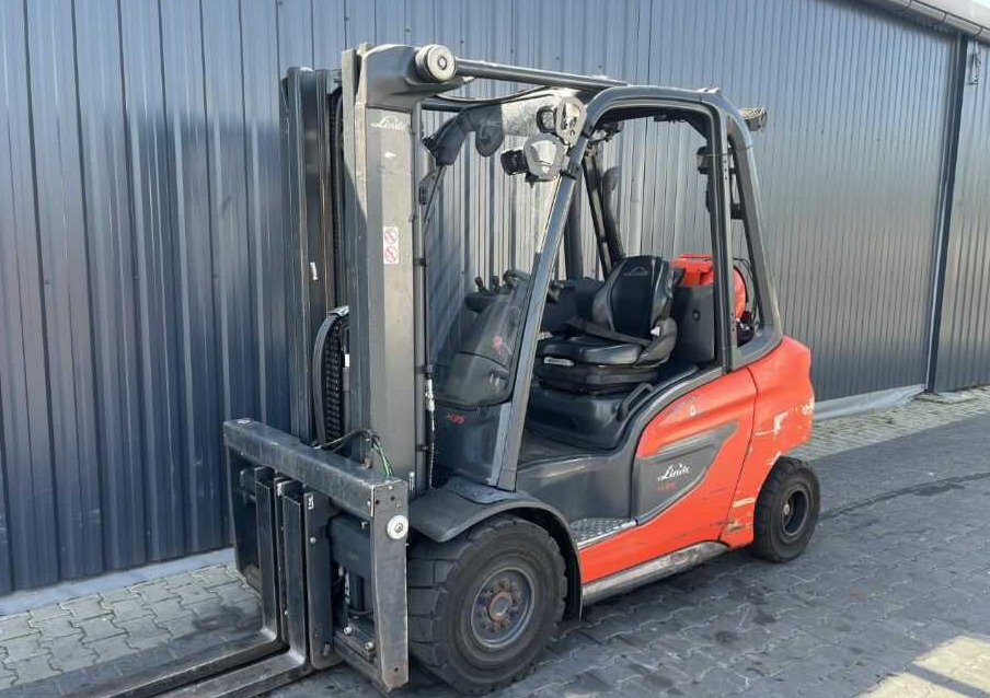 Linde H35T-01 - Empilhadeira a gás: foto 1 Linde H35T-01 - Empilhadeira a gás: foto 1
