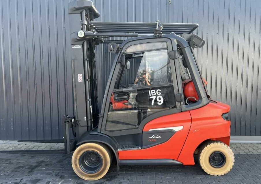 Linde H35T-01 - Empilhadeira a gás: foto 2 Linde H35T-01 - Empilhadeira a gás: foto 2