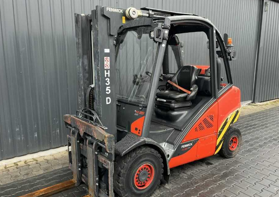 Linde H35T-02 - Empilhadeira a gás: foto 1 Linde H35T-02 - Empilhadeira a gás: foto 1