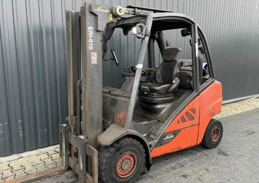 Linde H35T-02 - Empilhadeira a gás: foto 1 Linde H35T-02 - Empilhadeira a gás: foto 1