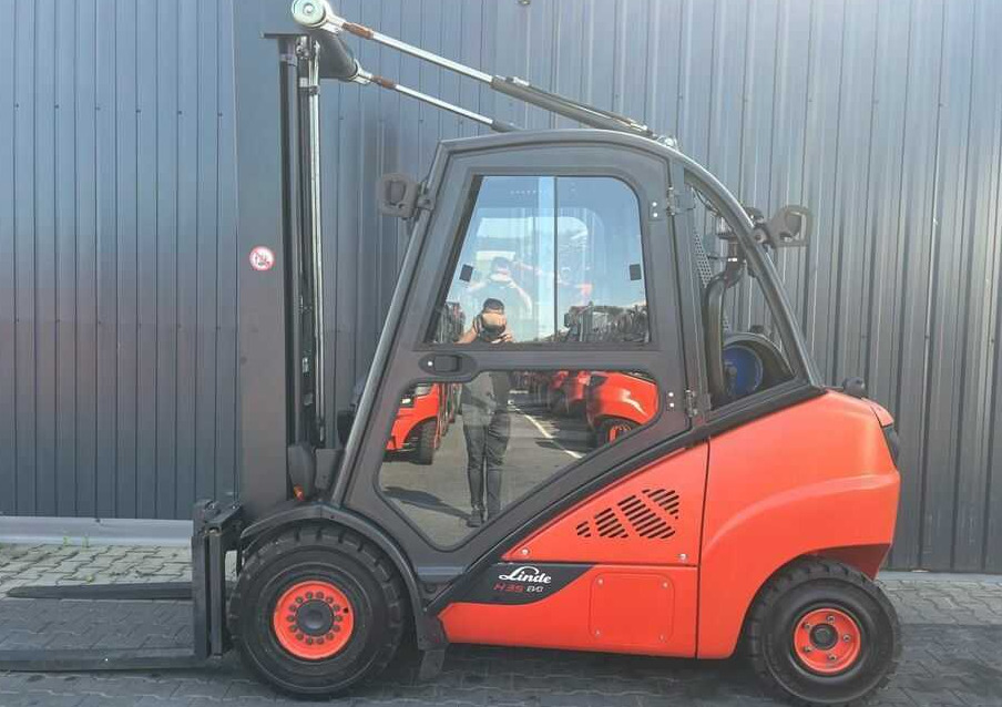 Linde H35T-02 - Empilhadeira a gás: foto 2 Linde H35T-02 - Empilhadeira a gás: foto 2