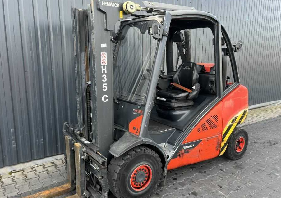 Linde H35T-02 - Empilhadeira a gás: foto 1 Linde H35T-02 - Empilhadeira a gás: foto 1