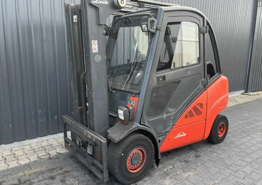Linde H35T - Empilhadeira a gás: foto 1 Linde H35T - Empilhadeira a gás: foto 1