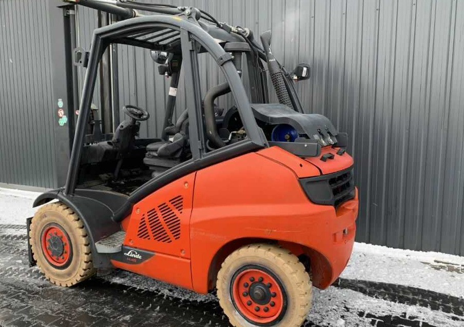 Linde H45T-01 - Empilhadeira a gás: foto 1 Linde H45T-01 - Empilhadeira a gás: foto 1