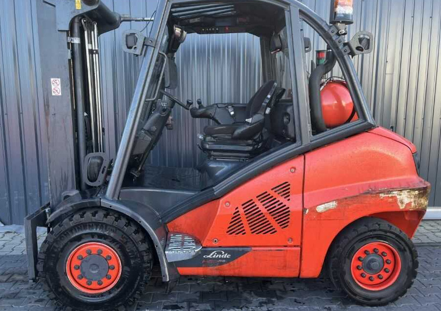 Linde H50T-02/600 - Empilhadeira a gás: foto 2 Linde H50T-02/600 - Empilhadeira a gás: foto 2