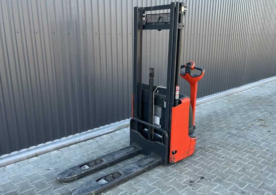 Linde L12 - Stacker: foto 2 Linde L12 - Stacker: foto 2