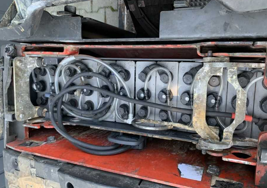Linde P30C - Trator elétrics: foto 5 Linde P30C - Trator elétrics: foto 5