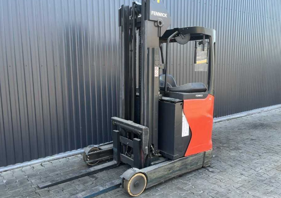 Linde R14-01 - Empilhador retráctil: foto 1 Linde R14-01 - Empilhador retráctil: foto 1