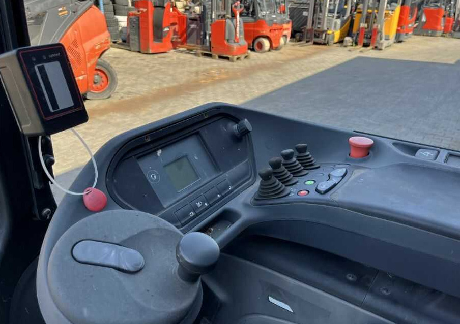 Linde R14HD-01 - Empilhador retráctil: foto 5 Linde R14HD-01 - Empilhador retráctil: foto 5