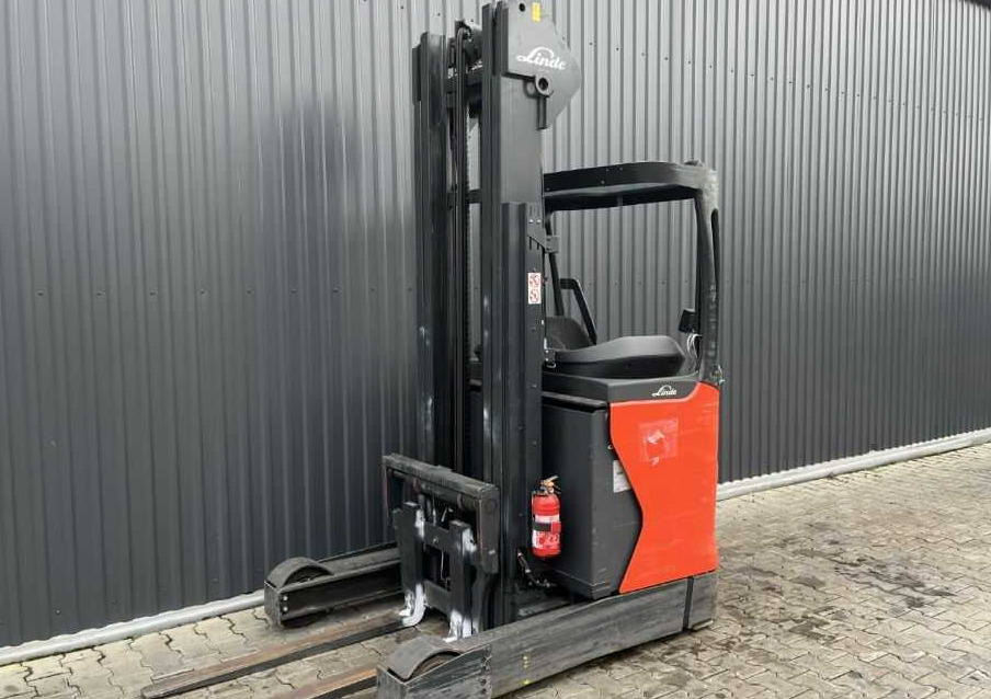 Linde R16-01 - Empilhador retráctil: foto 1 Linde R16-01 - Empilhador retráctil: foto 1