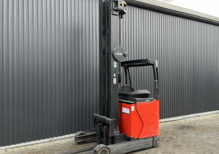Linde R16HD-01 - Empilhador retráctil: foto 1 Linde R16HD-01 - Empilhador retráctil: foto 1