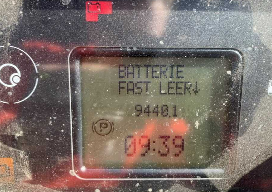 Linde R16HD-01 - Empilhador retráctil: foto 3 Linde R16HD-01 - Empilhador retráctil: foto 3