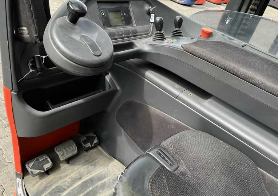 Empilhador retráctil Linde R16HD-01: foto 7