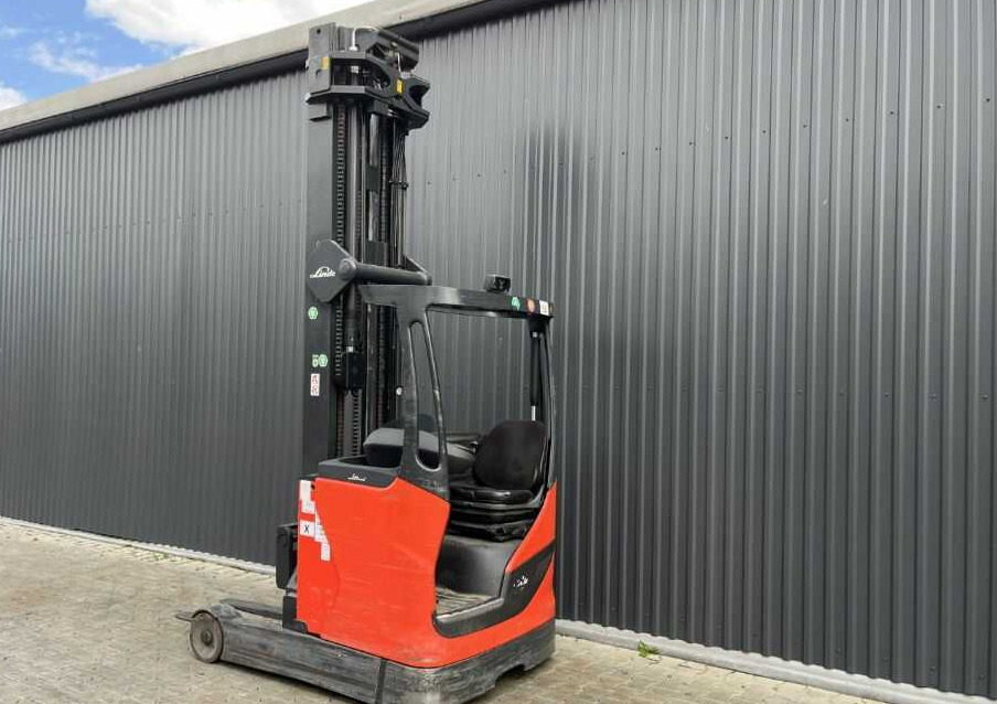 Linde R16HD-01 - Empilhador retráctil: foto 3 Linde R16HD-01 - Empilhador retráctil: foto 3
