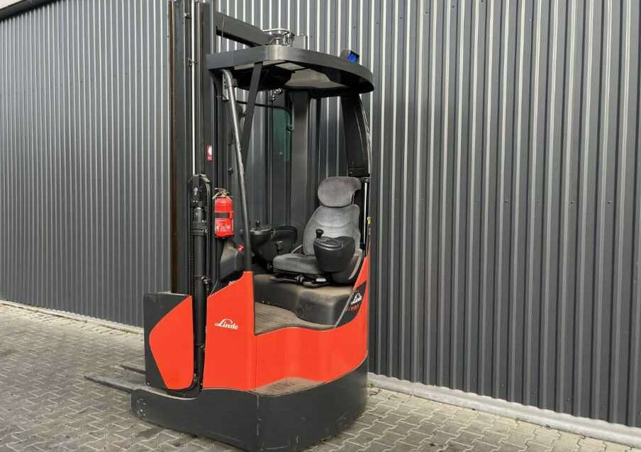 Linde R16X-03 - Empilhador retráctil: foto 3 Linde R16X-03 - Empilhador retráctil: foto 3