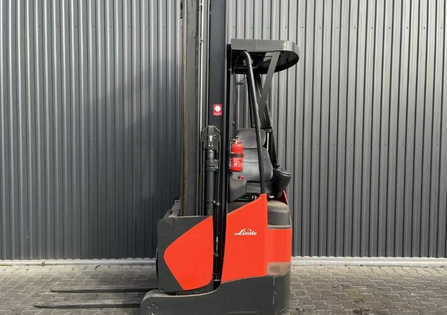 Linde R16X-03 - Empilhador retráctil: foto 2 Linde R16X-03 - Empilhador retráctil: foto 2