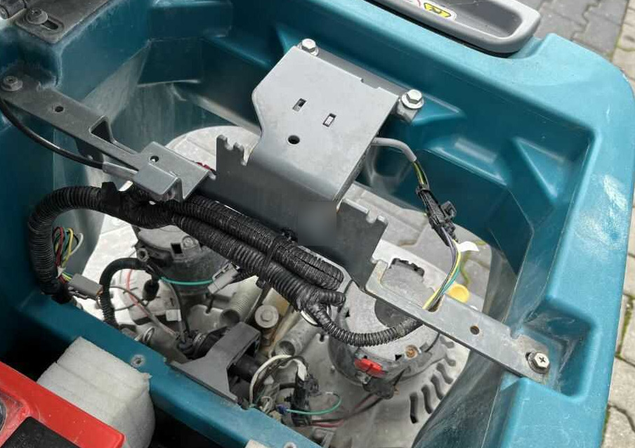 Lavadora aspiradora de pavimentos Tennant T500: foto 9 Lavadora aspiradora de pavimentos Tennant T500: foto 9