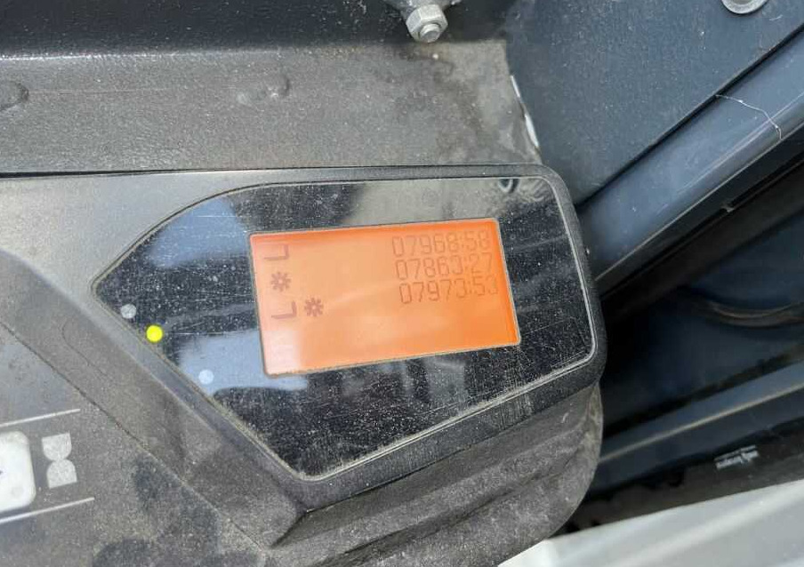 Toyota 7FBEST13 - Empilhadeira elétrica: foto 5 Toyota 7FBEST13 - Empilhadeira elétrica: foto 5