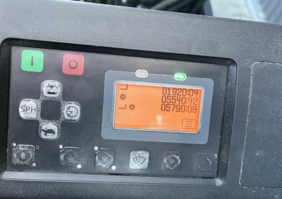 Toyota 8FBMT40 - Empilhadeira elétrica: foto 5 Toyota 8FBMT40 - Empilhadeira elétrica: foto 5