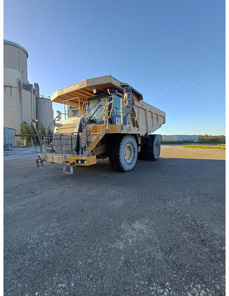 Caterpillar 775F - Dumper: foto 1 Caterpillar 775F - Dumper: foto 1