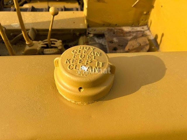 Caterpillar D4 - - Buldôzer: foto 3 Caterpillar D4 - - Buldôzer: foto 3