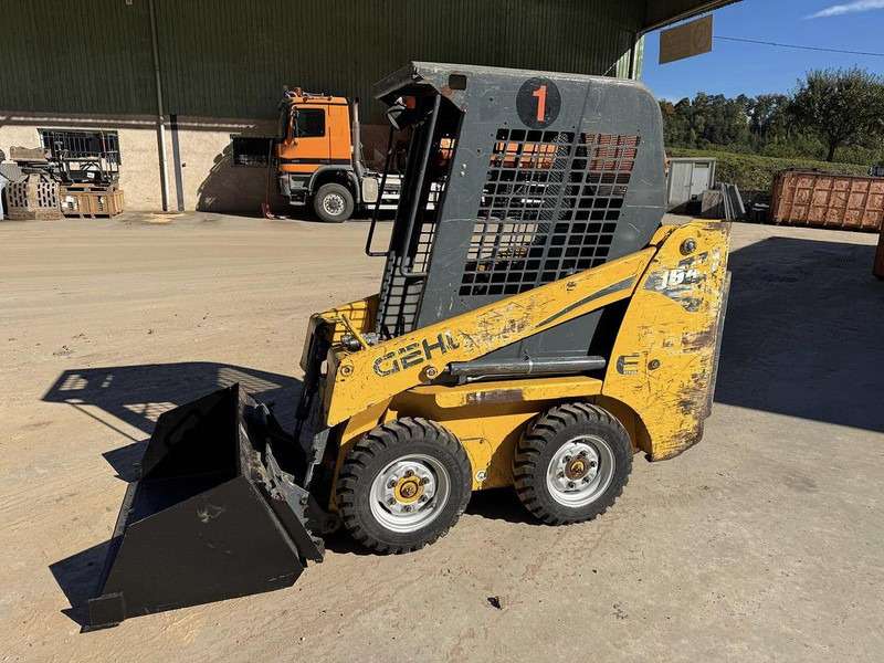 Gehl 1640 - Mini pá carregadora: foto 1 Gehl 1640 - Mini pá carregadora: foto 1