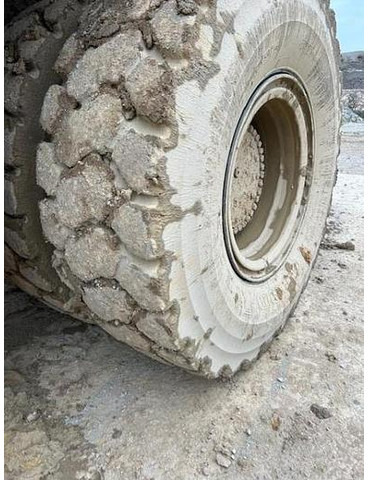Komatsu HD605-7 - Dumper: foto 4 Komatsu HD605-7 - Dumper: foto 4
