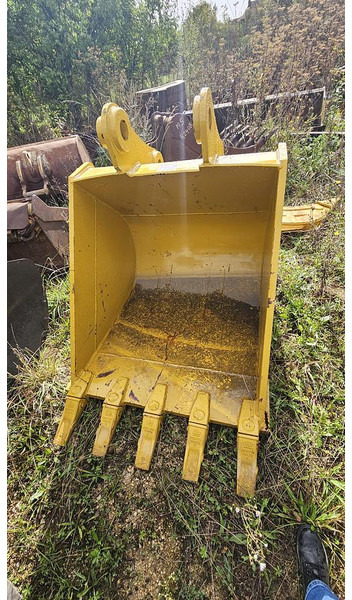 Komatsu PC200 - Balde: foto 1 Komatsu PC200 - Balde: foto 1