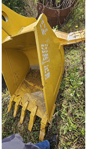 Komatsu PC200 - Balde: foto 3 Komatsu PC200 - Balde: foto 3