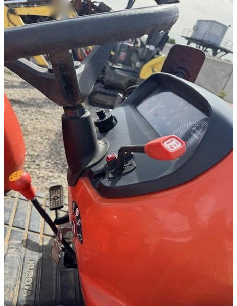 Kubota MK5000 - Trator: foto 5 Kubota MK5000 - Trator: foto 5