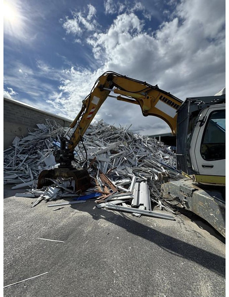 Liebherr A316 Li - Escavadeira: foto 2 Liebherr A316 Li - Escavadeira: foto 2