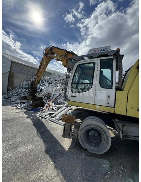 Liebherr A316 Li - Escavadeira: foto 1 Liebherr A316 Li - Escavadeira: foto 1
