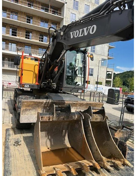 Escavadeira Volvo EWR150E: foto 12