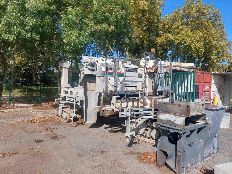 Wirtgen SP150F - Equipamento de betão: foto 3 Wirtgen SP150F - Equipamento de betão: foto 3