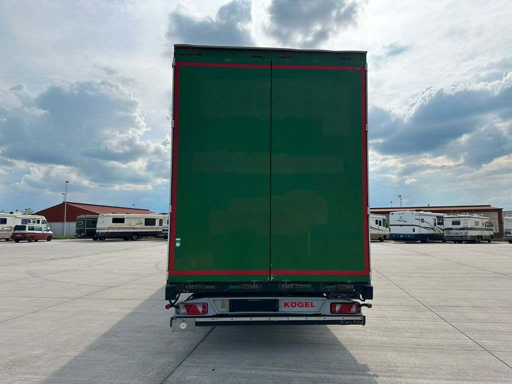 Kögel SN 24 * GETRÄNKE * HUBDACH * SAF-ACHSEN * - Semi-reboque transporte de bebidas: foto 5 Kögel SN 24 * GETRÄNKE * HUBDACH * SAF-ACHSEN * - Semi-reboque transporte de bebidas: foto 5