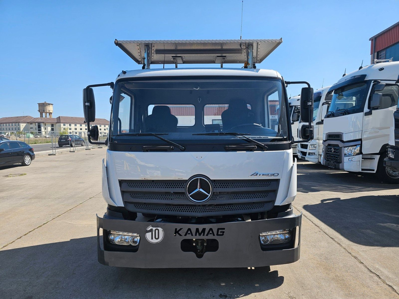 Mercedes-Benz KAMAG * WBH25 * UMSETZER * KLIMA * STANDHEIZ. * - Camião transportador de contêineres/ Caixa móvel: foto 2 Mercedes-Benz KAMAG * WBH25 * UMSETZER * KLIMA * STANDHEIZ. * - Camião transportador de contêineres/ Caixa móvel: foto 2