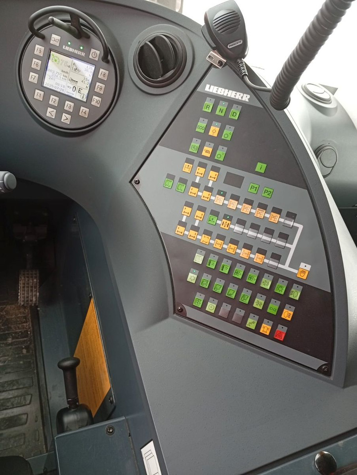 Guindaste de torre Liebherr LTM 1120-4.1: foto 11