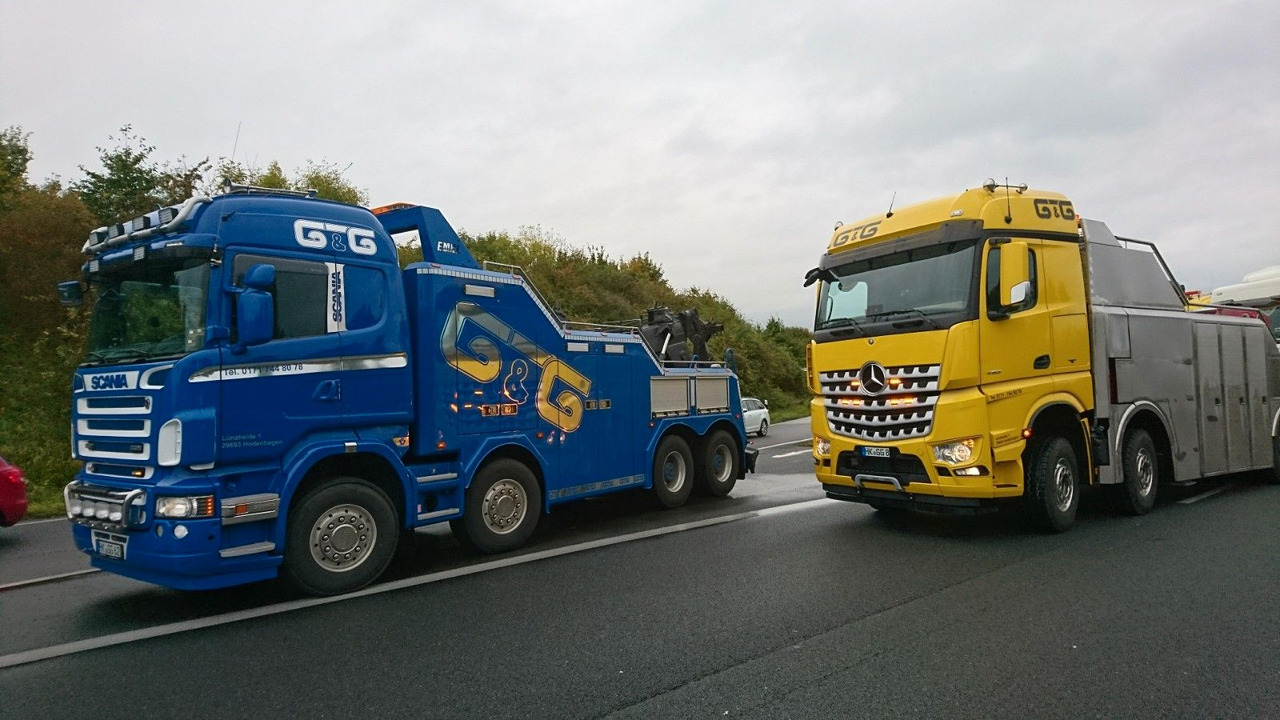 Caminhão reboque Scania EMPEL Berger: foto 9