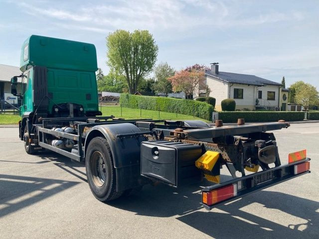 Iveco Stralis AT190S31/FP CM TOPSLEEPER Euro5 Intarder - Camião transportador de contêineres/ Caixa móvel: foto 5 Iveco Stralis AT190S31/FP CM TOPSLEEPER Euro5 Intarder - Camião transportador de contêineres/ Caixa móvel: foto 5