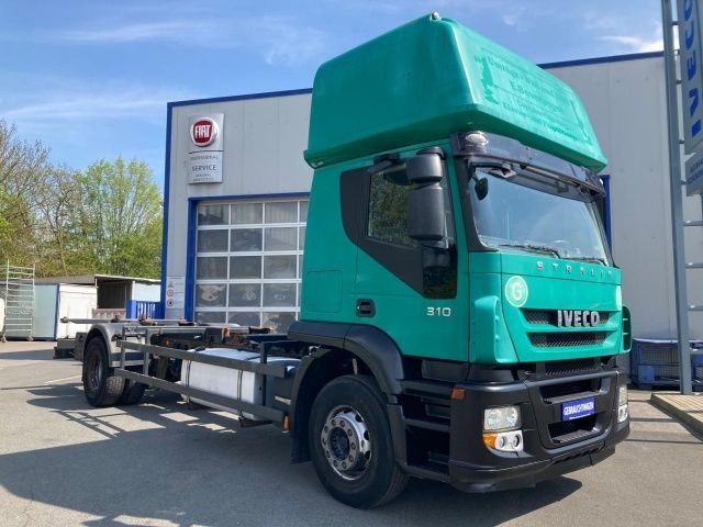 Iveco Stralis AT190S31/FP CM TOPSLEEPER Euro5 Intarder - Camião transportador de contêineres/ Caixa móvel: foto 1 Iveco Stralis AT190S31/FP CM TOPSLEEPER Euro5 Intarder - Camião transportador de contêineres/ Caixa móvel: foto 1