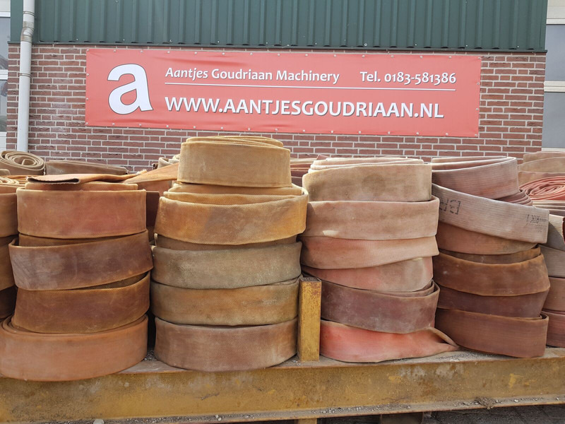 Gebruikte beregeningsslang en sproeiers - Equipamento por Máquina agrícola: foto 1 Gebruikte beregeningsslang en sproeiers - Equipamento por Máquina agrícola: foto 1