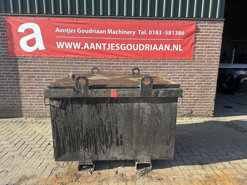 IBC tank - Caminhão tanque: foto 1 IBC tank - Caminhão tanque: foto 1