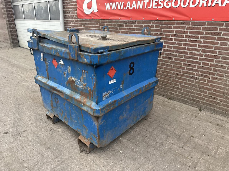 IBC tank - Caminhão tanque: foto 2 IBC tank - Caminhão tanque: foto 2