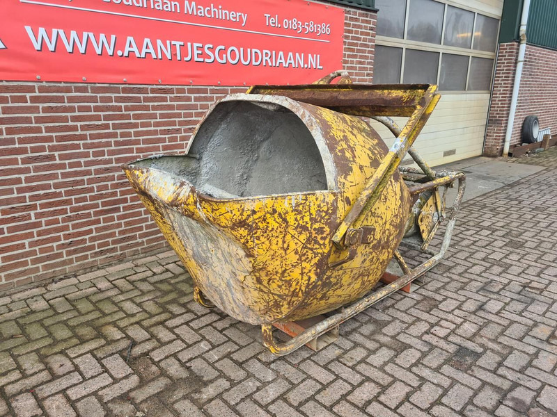 Kubel 1000 liter - Gebruikt - Balde por Máquina de construção: foto 3 Kubel 1000 liter - Gebruikt - Balde por Máquina de construção: foto 3