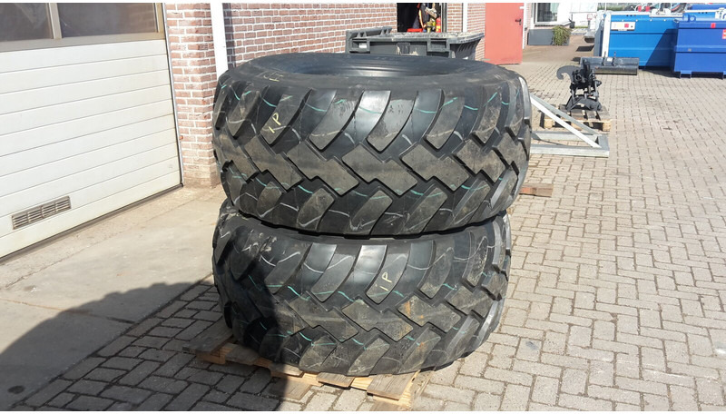 Onbekend Coverbanden - Pneu por Máquina agrícola: foto 1 Onbekend Coverbanden - Pneu por Máquina agrícola: foto 1