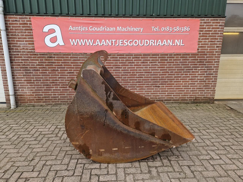 Onbekend - Balde por Escavadeira: foto 1 Onbekend - Balde por Escavadeira: foto 1
